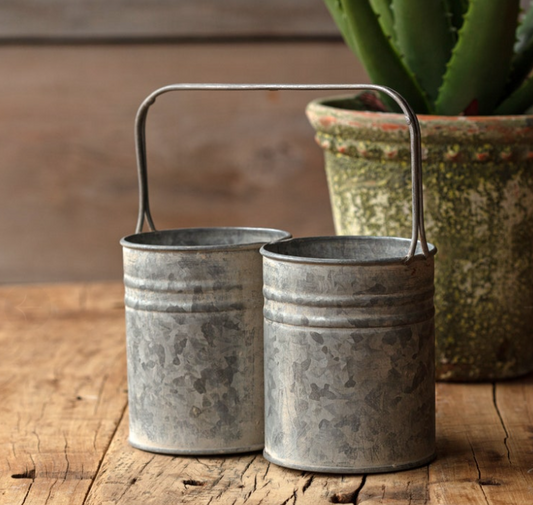 SCHOOLHOUSE METAL CADDY