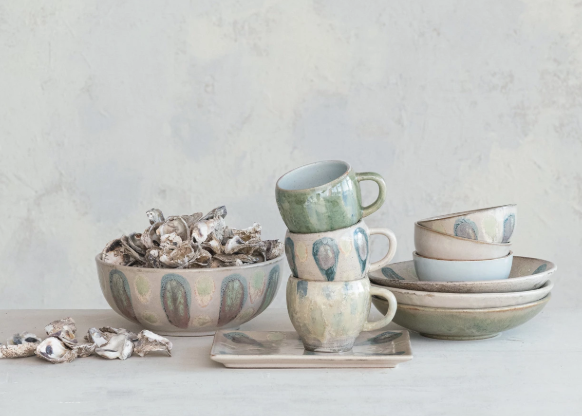 HAND PAINTED STONEWARE PLATTER