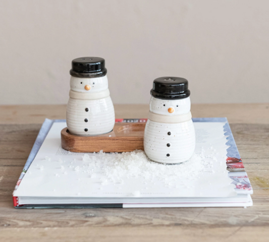 SNOWMEN SALT & PEPPER SHAKERS WITH/ACACIA WOOD TRAY