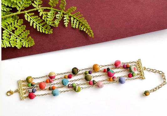 KANTHA SPRINKLED CHAIN BRACELET