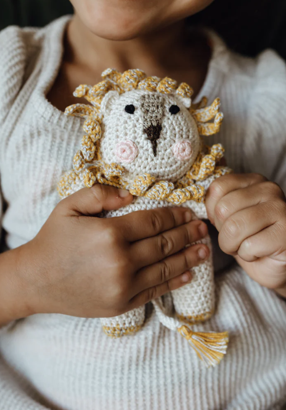 CROCHET LION
