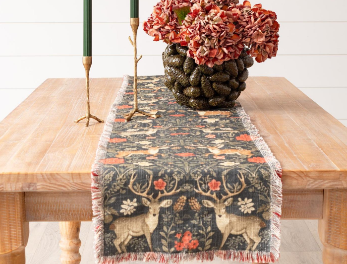 BALMORAL DEER PRINT TABLE RUNNER 13" x 72"