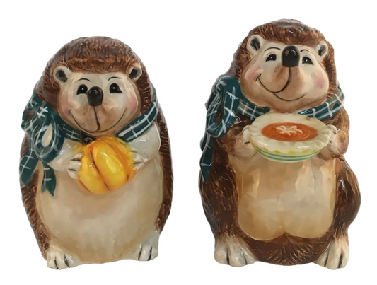 HOLIDAY HEDGEHOG SALT AND PEPPER SET