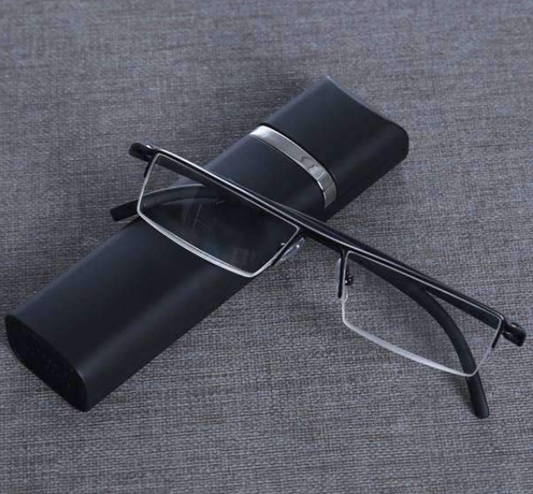 MAD MAN CHEATS READERS WITH FLIP TOP CASE - ASSORTED