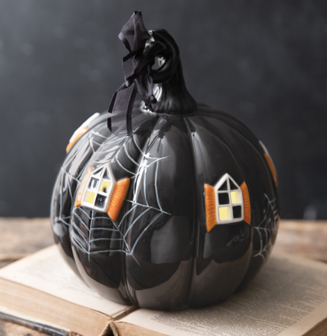 PORCELAIN PUMPKIN MANOR
