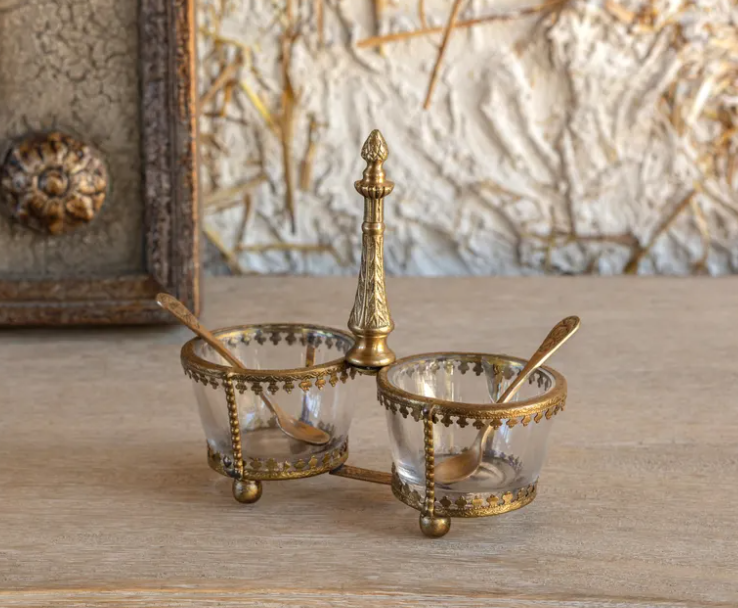 VINTAGE STYLE SALT CELLAR WITH SPOONS