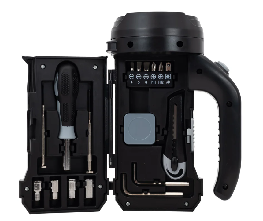 MAD MAN 17 FUNCTION FLASHLIGHT & TOOL KIT