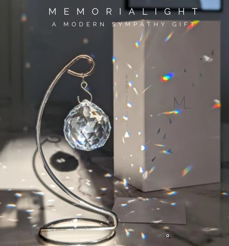 MEMORIALIGHT "THE LIGHT REMAINS" MODERN SYMPATHY GIFT CRYSTAL FOR THE LOSS OF LOVED ONE OR PET