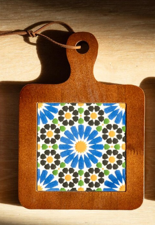 WOOD AND ART TILE BOARD