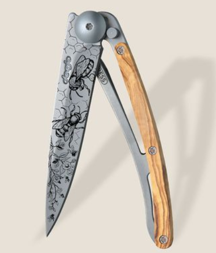 DEEJO KNIVES - 27G OLIVE WOOD/ BEES