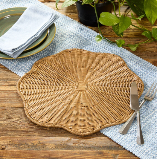 PARK DESIGN BRIMFIELD RATTAN CHARGER