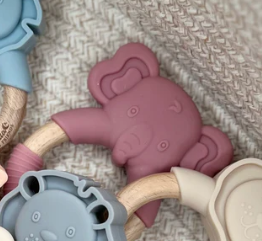 CALLA & FRIENDS LION SILICONE TEETHER