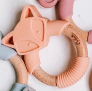 CALLA & FRIENDS LION SILICONE TEETHER