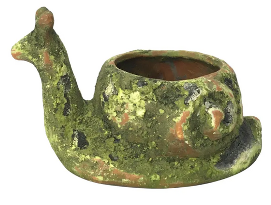 MOSSY TERRA COTTA SNAIL PLANTER