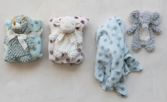 PLUSH ANIMAL WITH POLKA DOT BLANKET - ASSORTED