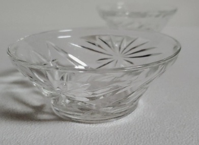 VINTAGE ANCHOR HOCKING SMALL BERRY/DESSERT BOWLS