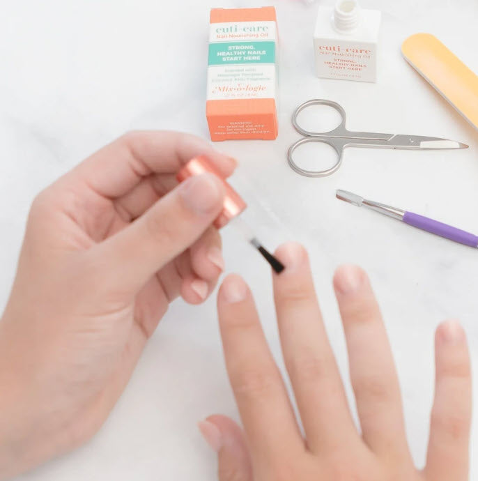 MIX-O-LOGIE CUTI-CARE NAIL NOURISHING OIL