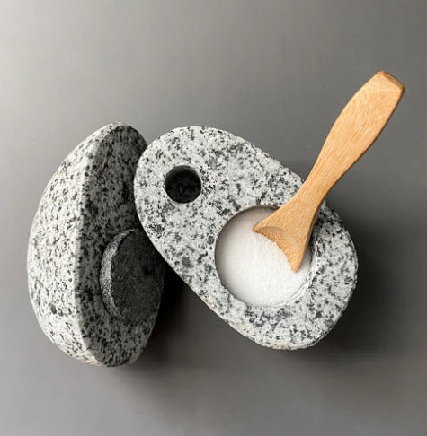 FUNKY ROCK SALT CELLER
