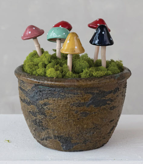 STONEWARE MUSHROOM PLANT STAKE - ASSORTED