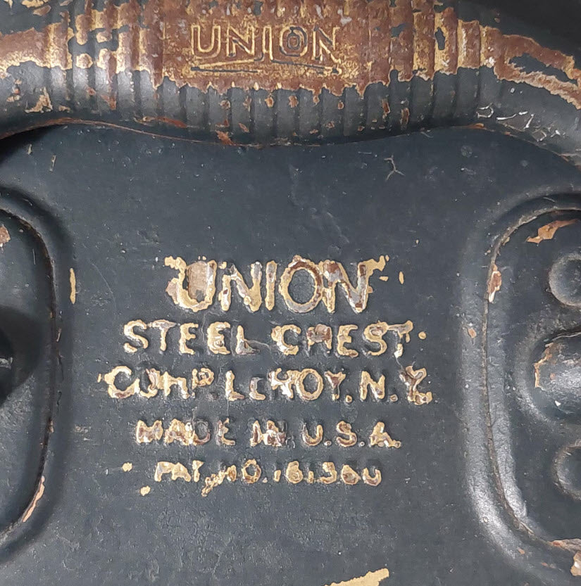 VINTAGE FISHING TACKLE BOX -UNION STEEL CHEST CORP. - 1950's