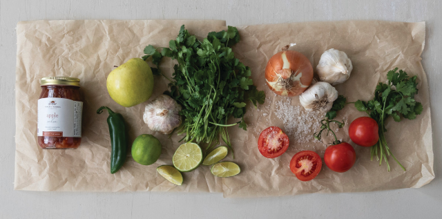 FINCH + FENNEL 17oz APPLE SALSA