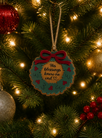 FIDDLE & GRACE WREATH ORNAMENT - HIS BLESSINGS KNOW NO END