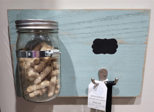 FARMHOUSE STYLE DOG TREAT AND LEASH HOLDER - BLUE