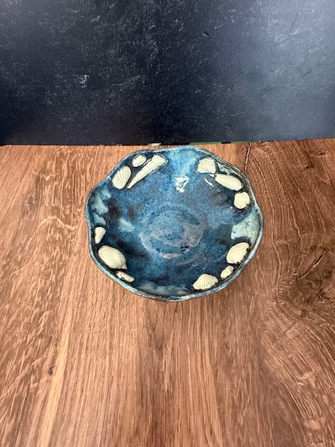 BEAR WALLOW POTTERY BY JANNA COX - SEA SHELL COLLECTION - ASSORTED