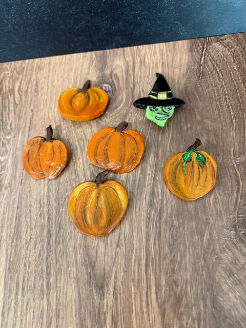 ARTISTIC EXPRESSIONS INC. - HALLOWEEN PINS