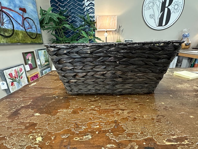 DARK WOVEN BASKET