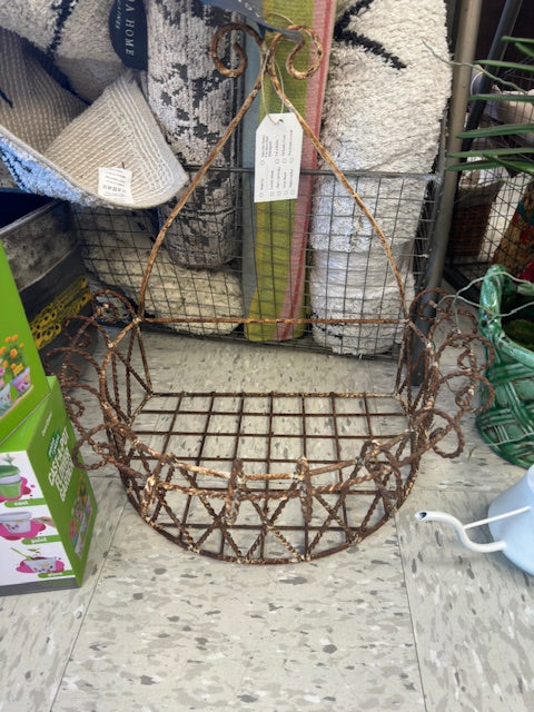 VINTAGE WROUGHT IRON TUSCAN WALL FLOWER/PLANT BASKET