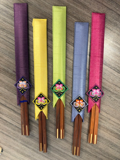 KOREAN WOOD CHOPSTICKS IN SILK POUCH - ASSORTED