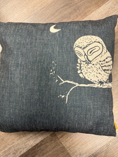 18" SQUARE OWL PILLOW
