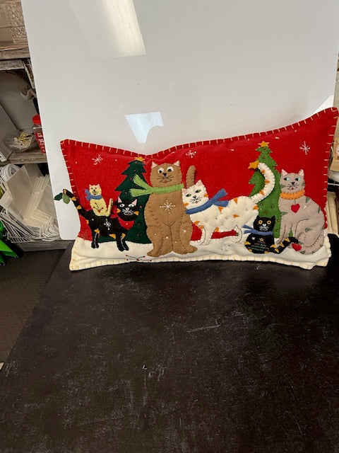 FELTED CHRISTMAS CAT PILLOW 11X19