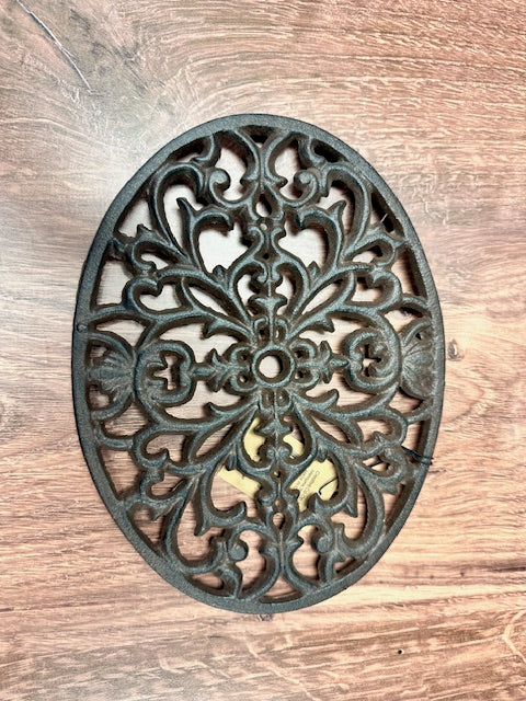 CAST IRON TRIVET