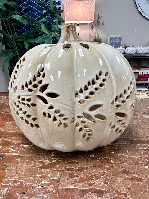 BEIGE CERAMIC PUMPKIN CANDLE HOLDER