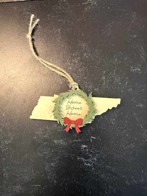 FIDDLE & GRACE CHRISTMAS ORNAMENTS - ASSORTED