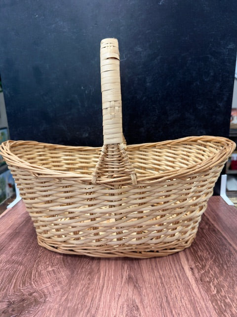HANDMADE WOVEN WICKER OVAL BASKET WITH HANDLE - ASSORTED SIZES