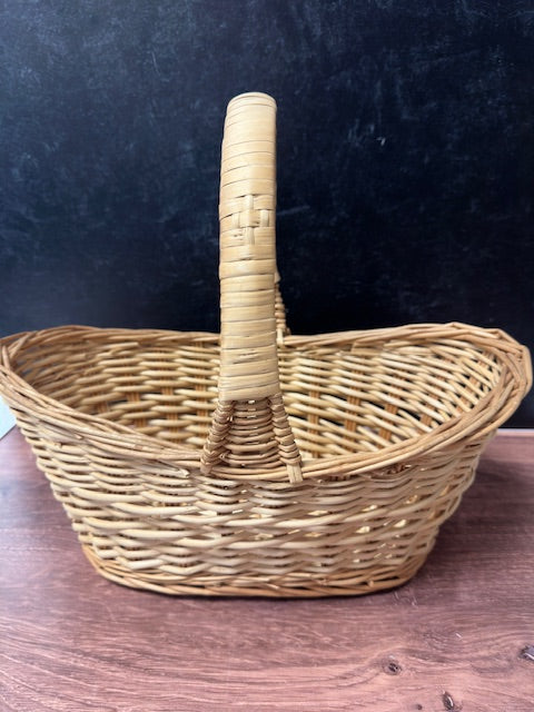 HANDMADE WOVEN WICKER OVAL BASKET WITH HANDLE - ASSORTED SIZES