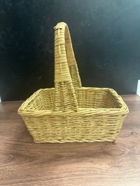 HANDMADE WOVEN WICKER BASKET WITH HANDLE - ASSORTED SIZES