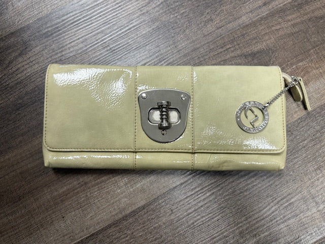 VINTAGE CHINESE LAUNDRY CLUTCH PURSE