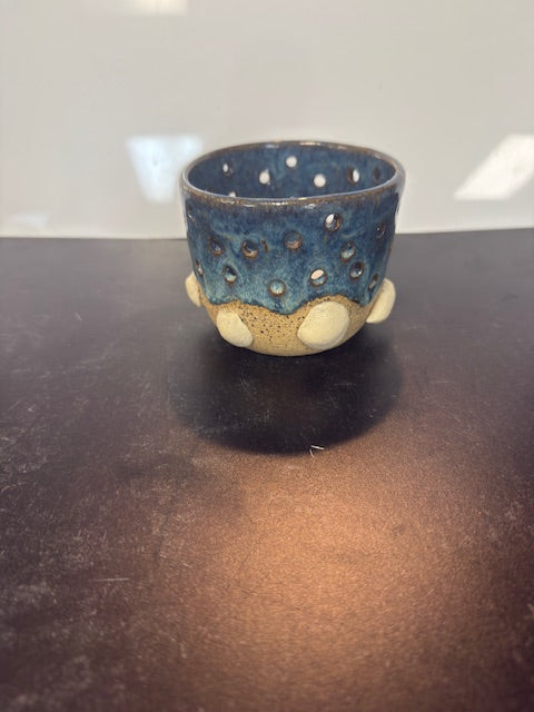 BEAR WALLOW POTTERY BY JANNA COX - SEA SHELL COLLECTION - ASSORTED