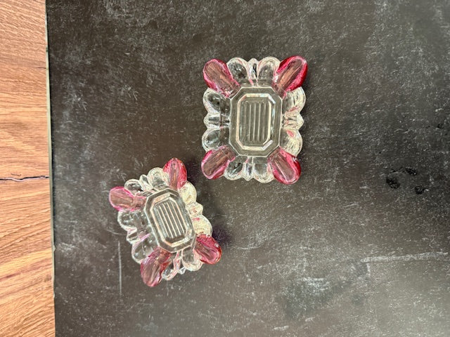 VINTAGE 1960-1970 WESTMOORELAND GLASS RUBY FLASHED ASHTRAY