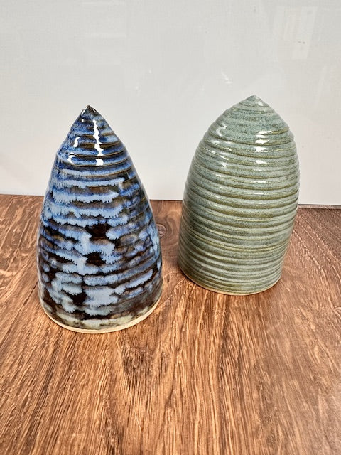 SARAH FORNO POTTERY - MODERN CHRISTMAS TREE - ASSORTED 3.5"DIA x 5.5"T