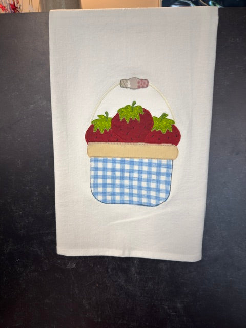 ANNE VAN & CO. EMBROIDERED TEA TOWELS