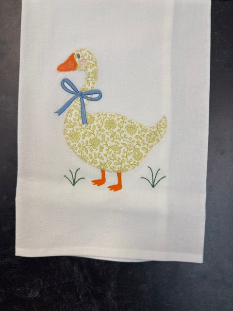 ANNE VAN & CO. EMBROIDERED TEA TOWELS