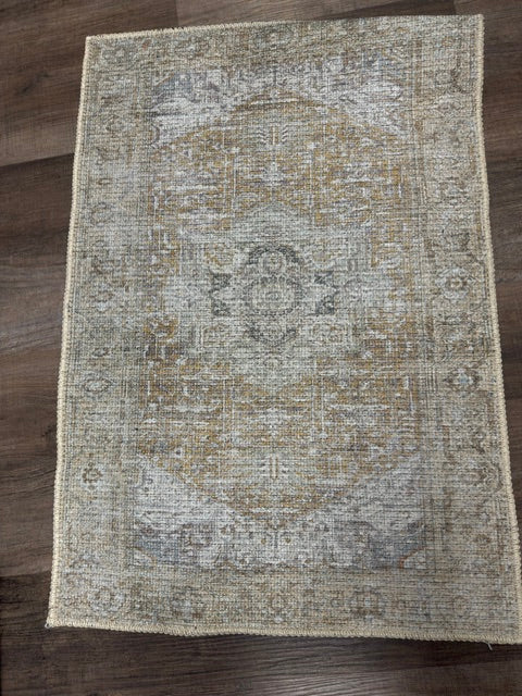 SURYA AMELIE RUG 2x 2'-11"