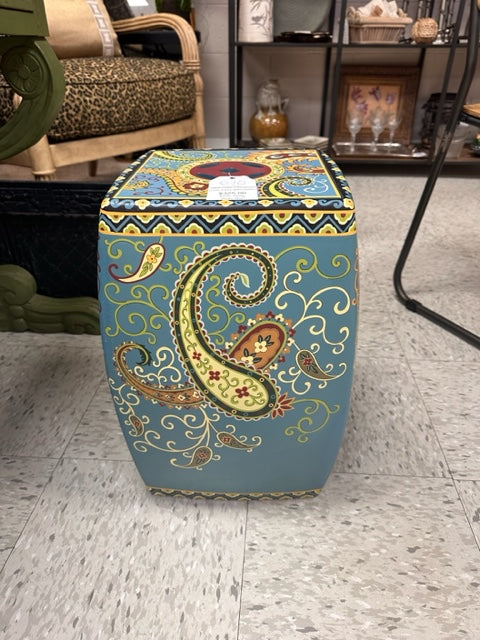 UNIQUE PAINTED WOOD PAISLEY PATTERNED GARDEN STOOL W/ STORAGE