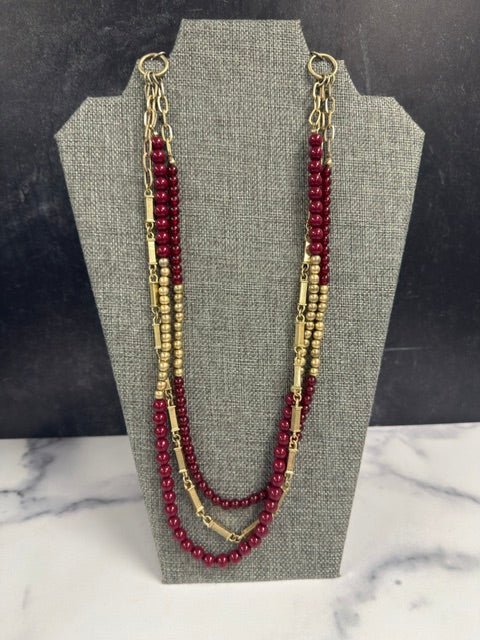 VINTAGE RED BEAD AND GOLD LAYERED CHAIN NECKLACE