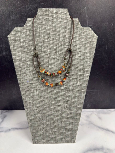 VINTAGE BOHEMIAN-STYLE CORAL, SHELL AND NATURAL STOE WITH LEATHER STRAND NECKLACE